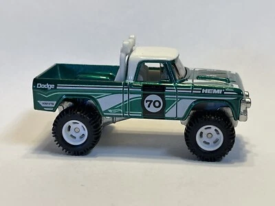 Dodge Power Wagon Hot Wheels nuevo 2024 NFTH Garage Series 7 Foto 1 de 4