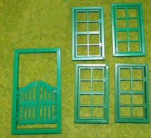 PLAYMOBIL: Grüne Fenster und Tür vom Westernhaus 3425, 3461 - Saloon - Bild 1 von 1