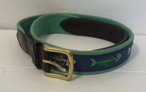 Vineyard Vines Fish Bones Canvas Club Belt Size 32 Made in USA Blue Green - Picture 1 of 7