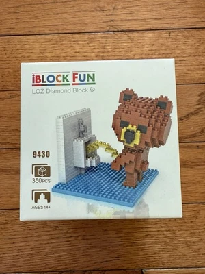 IBlock Fun LOZ Diamond Block 9430 Building Block Set New Urinating Bear - Funny - Image 1 of 4