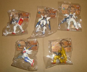 GUNDAM HISTORY COLLECTION HIGH QUALITY KEYCHAIN SERIES SERIE COMPLETA BANPRESTO - Picture 1 of 11
