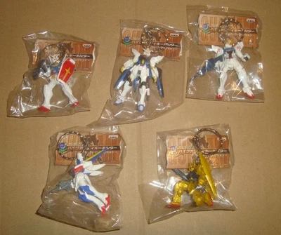 GUNDAM HISTORY COLLECTION HIGH QUALITY KEYCHAIN SERIES SERIE COMPLETA BANPRESTO - Immagine 1 di 4