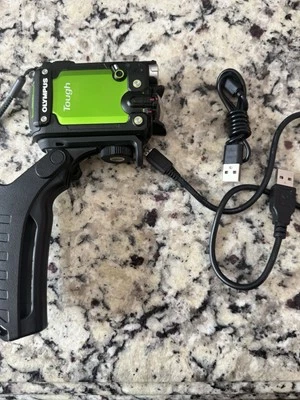 Olympus V104180EU000 Stylus Tough TG-Tracker Wifi Action Camera - Green Mint - Image 1 of 4