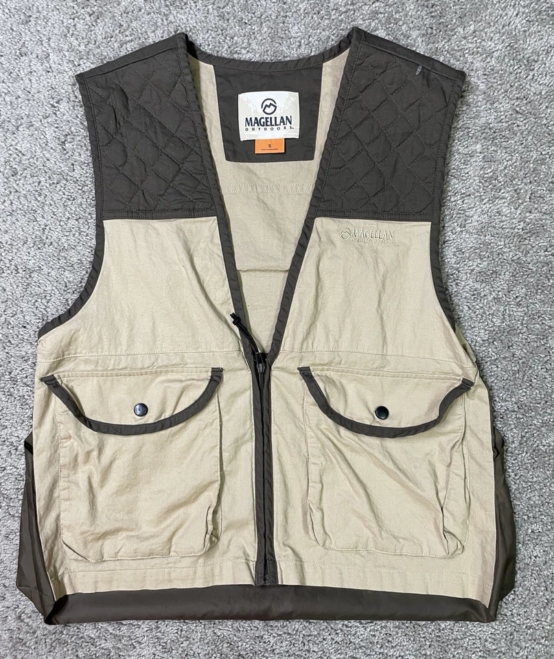 Magellan Outdoors Hunting Vest Mens Small Sleeveless Brown Beige Pockets - Image 1 of 4