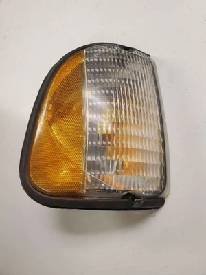 司机转角/公园灯公园灯转向信号适用于 92-00 福特 E150 范 410075 — 第 1/4 张图片
