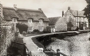 Pickering Thornton-le-Dale, Beck Isle Cottage Echtfoto Postkarte Yorkshire RPPC - Bild 1 von 2