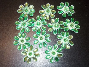 10x green kids jewel flower 4.5cm children glue on Sew on Applique Motif Patch - Picture 1 of 1