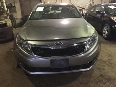 Vidrio de ventilación de puerta trasera derecha usado se adapta a: Kia Optima 2013 sin energía solar trasera derecha Foto 1 de 4