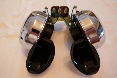 buzina de carro cromada dupla - Imagem 1 de 4