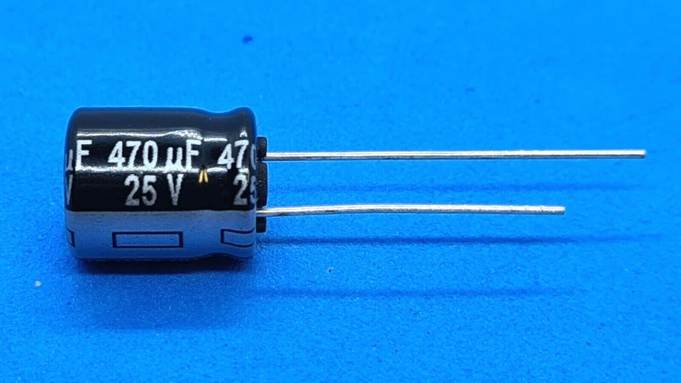 Elko, radial, 470µF (470uF) / 25V / 105°C - Panasonic NHG - Menge nach Wunsch - Bild 1 von 1