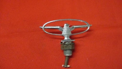 Ford Thunderbird 1973-1976 capó adorno Foto 1 de 4