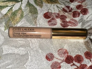 Estee Lauder Double Wear Stay-In-Place Flawless Concealer -Light Medium * 1.9ml - Picture 1 of 3