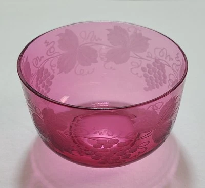 碗红宝石蔓越莓红色蚀刻葡萄叶复古 MCM — 第 1/4 张图片