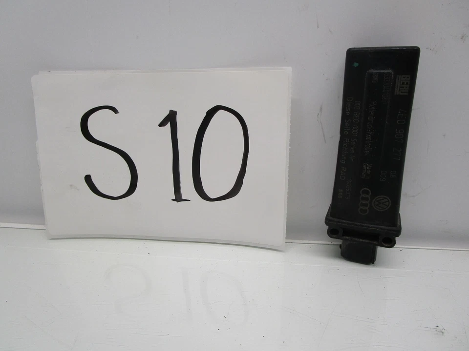 04-10 AUDI A8 QUATTRO TIRE PRESSURE MONITORING SYSTEM SENSOR OEM - Image 1 of 4