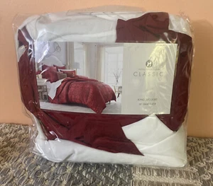 Hotel Collection Classic Ornate Scroll 18 in Drop King Bedskirt MSRP $ 170.00 @ - Picture 1 of 4