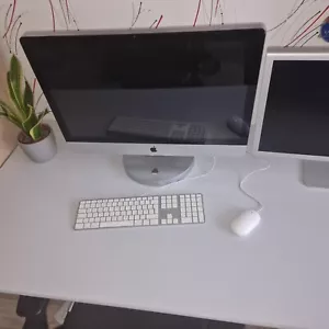 Set: PC, Monitor, Maus, Tastatur und weiteres Zubehör - Bild 1 von 6