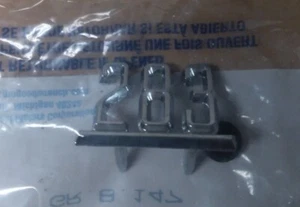 New Genuine GM 283 Fender Emblem 3865833 - Picture 1 of 4