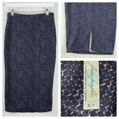 Falda midi lápiz recto tejido geométrico azul marino Free People pequeña rayón Foto 1 de 4