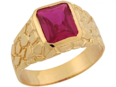 Anillo de oro amarillo de 10k o 14k con banda delgada inspirada en pepita de rubí simulado para hombre Foto 1 de 4