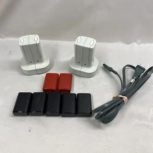 Xbox 360 2x Quick Charge Kit Bases Dock Station - White w/ Batteries For Parts - Picture 1 of 5