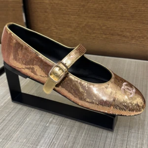 Chanel Gold Sequin Glitter Mary Jane 2025 Size 37.5C US 7.5 UK 4.5 AU 6.5 - Picture 1 of 14