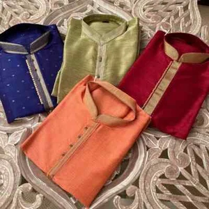 Silk Blend Mens Kurta Set - Green Kurta Set- Size 44 - Mens Indian Wear - Foto 1 di 1