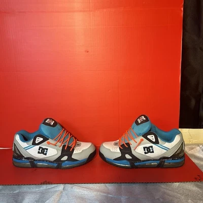 Rare 2012 vintage DC  Versaflex White-Turquoise-black size 9 - Image 1 of 4