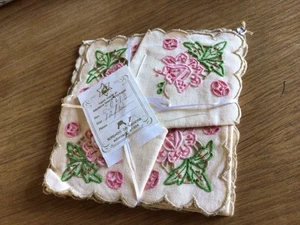 Vintage Linen Hand Embroidered Madeira Cocktail Napkins x 6 Unused & Tagged - Picture 1 of 7