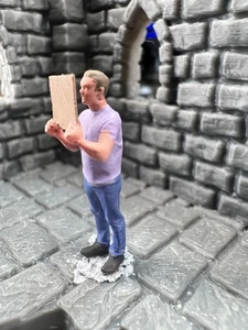 Railway Figure OO Gauge Male PROTESTER WITH SIGN 3D Printed Hand Painted 1:76 - Picture 1 of 4