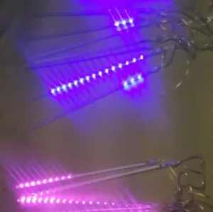 16 LED Tubes icicles Christmas decoration 8 blue, 8 pink - Picture 1 of 2