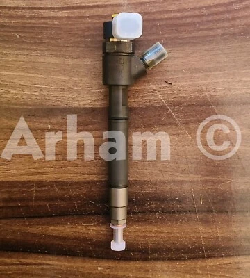 Suzuki Genuine Engine Fuel Injector Assembly for Celerio Super Carry 15710M83M00 - Image 1 of 4