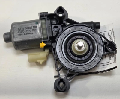 Jeep Compass 2017-2024 puerta ventana regulador motor trasero derecho OEM 0130822662 Foto 1 de 4