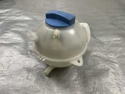 Depósito de depósito de refrigerante Audi TT Quattro 2000-2006 Foto 1 de 4