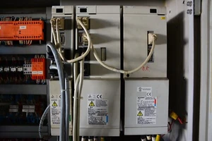 Mazak Mitsubishi Netzteil Power Supply MDS-C1-V2-0505 (Reparaturpauschale) - Imagen 1 de 1