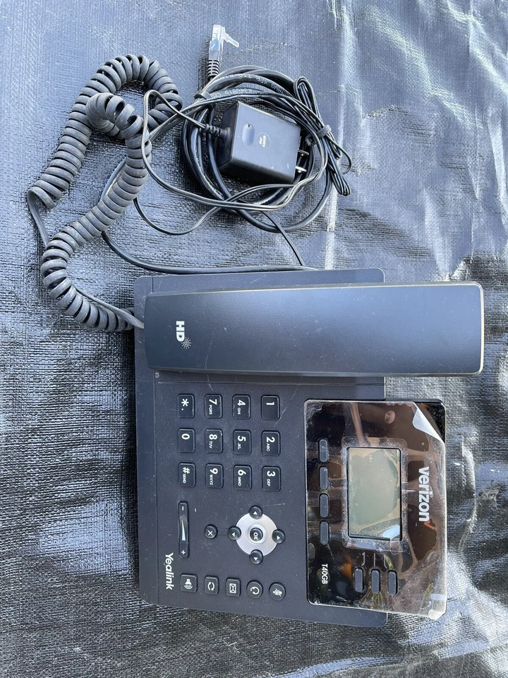 NEW Office Phone - Yealink SIP-T40G Gigabit IP HD, Conference Desk Speaker Phone - Image 1 of 1