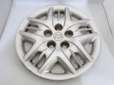 Cubierta de rueda tapacubos de 15" Dodge Caravan 2001 2002 2003 2004 2005 OEM 04766971AA Foto 1 de 4