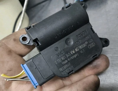 VW AUDI SEAT LEON SKODA HEATER FLAP POSITIONING MOTOR 1K0907511 - Image 1 of 2