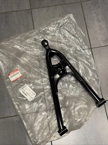 ESPOLETA INFERIOR IZQUIERDA ORIGINAL SUZUKI LTR450 52420-45G10-019 - Imagen 1 de 6