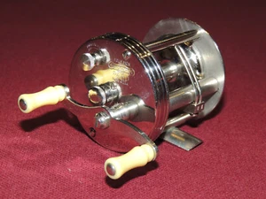 Nice Vintage Four Bros. 4 Brothers Pard No 1933 Casting Reel, Cleaned & Works - Picture 1 of 12
