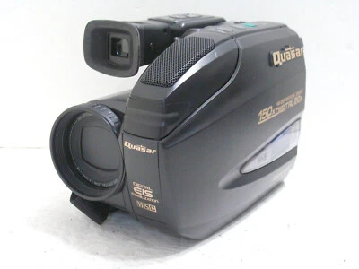 Quasar Palmcorder VM-D51 Compact VHS VHSC Camcorder 20x HD Zoom Works Great! - Image 1 of 4