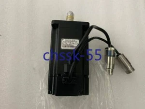 one Yaskawa SGMPH-04DAA6CD-OY AC SERWO SILNIK 400W 1,27NM NOWY - Zdjęcie 1 z 8
