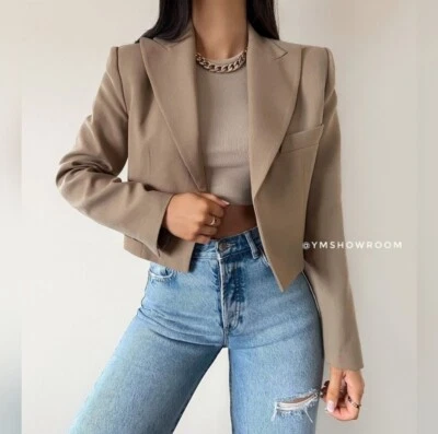 Blazer corto MANGO, talla L Foto 1 de 4