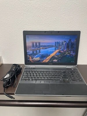 15.6" Dell Latitude E6530 4GB RAM 500GB 2.90GHz i7-3520M CPU Win10 64-BIT OS BP Foto 1 de 4