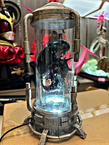 YD STUDIO Alien Baby Petri Dish Limited Ver. GK Model Collectible Sculpture New - Picture 1 of 8