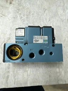 Mac Pneumatic Valve 82A-AC-BKA-TM-DDAP-1DA - Picture 1 of 9