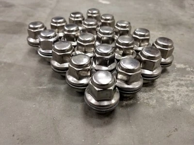 (20) 12x1.5 OEM Toyota Camry tuercas pulidas Avalon Corolla Rav-4 Lexus RX350 Foto 1 de 4