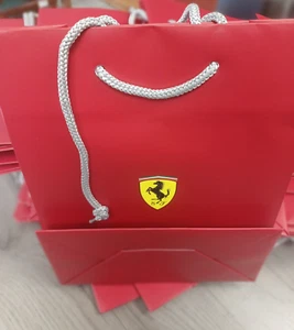 Busta Di Carta Shopper Ferrari Rosso - Foto 1 di 3