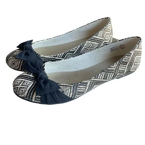 American Eagle Geometric Print Boho Ballet Flats Black & Tan Shoes Size 9.5 - Picture 1 of 6