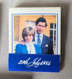 Princesa Diana Príncipe Carlos Boda Real 1981 Matchbook Coincidencias Lote de 13 - Imagen 1 de 4