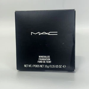 MAC Mineralize Comoact Foundation NC30 - Picture 1 of 4